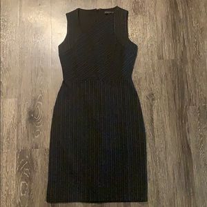 Women’s Banana Republic never worn dress. 00P